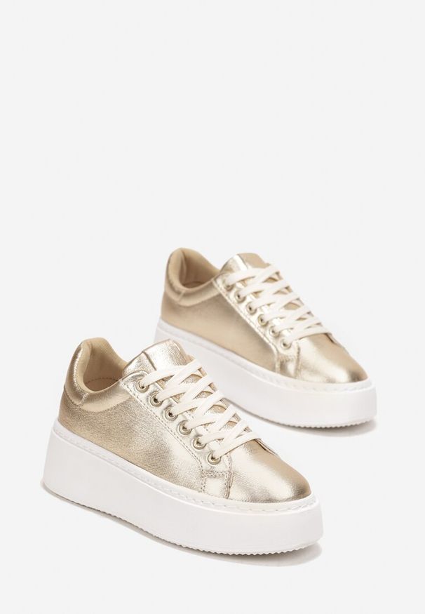 Born2be - Złote Sneakersy na Platformie Berdolina. Kolor: złoty. Obcas: na platformie