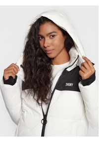 DKNY Sport Kurtka przejściowa DP2J9216 Biały Regular Fit. Kolor: biały. Materiał: syntetyk. Styl: sportowy