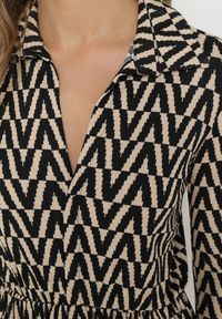 Born2be - Beżowo-Czarna Sukienka w Tygrysie Paski Chalmo. Okazja: na co dzień. Typ kołnierza: dekolt w serek. Kolor: beżowy. Długość rękawa: długi rękaw. Wzór: paski. Typ sukienki: proste. Styl: klasyczny, casual #2