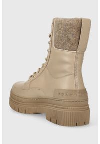 TOMMY HILFIGER - Tommy Hilfiger botki skórzane FEMININE FELT LACE UP BOOTIE damskie kolor beżowy na płaskim obcasie ocieplone FW0FW07500. Zapięcie: sznurówki. Kolor: beżowy. Materiał: skóra. Obcas: na obcasie. Styl: klasyczny. Wysokość obcasa: niski #3