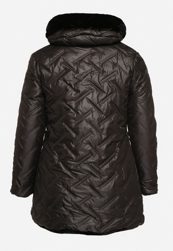 Born2be - Czarna Pikowana Kurtka z Kapturem Ocieplana Futerkiem Lealinea. Okazja: na co dzień. Typ kołnierza: kaptur. Kolekcja: plus size. Kolor: czarny. Materiał: futro. Długość: długie. Styl: casual