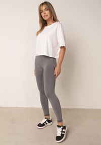 Born2be - Szare Legginsy z Wysokim Stanem z Modelującymi Wstawkami Onorata. Okazja: na co dzień. Stan: podwyższony. Kolor: szary. Materiał: prążkowany. Długość: krótkie. Styl: casual #4