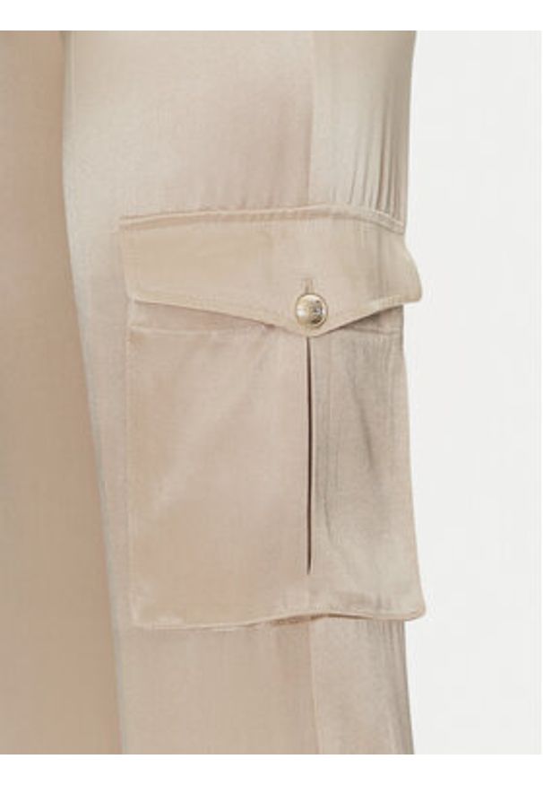 Marciano Guess Spodnie materiałowe 5RGB06 7248A Beżowy Regular Fit. Kolor: beżowy. Materiał: wiskoza