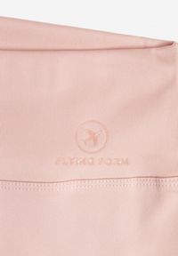 Renee - Różowe Szorty Bikery High Waist z Wyszczuplającym Pasem Briarrose. Okazja: na co dzień. Stan: podwyższony. Kolor: różowy. Materiał: len. Styl: casual, sportowy #2