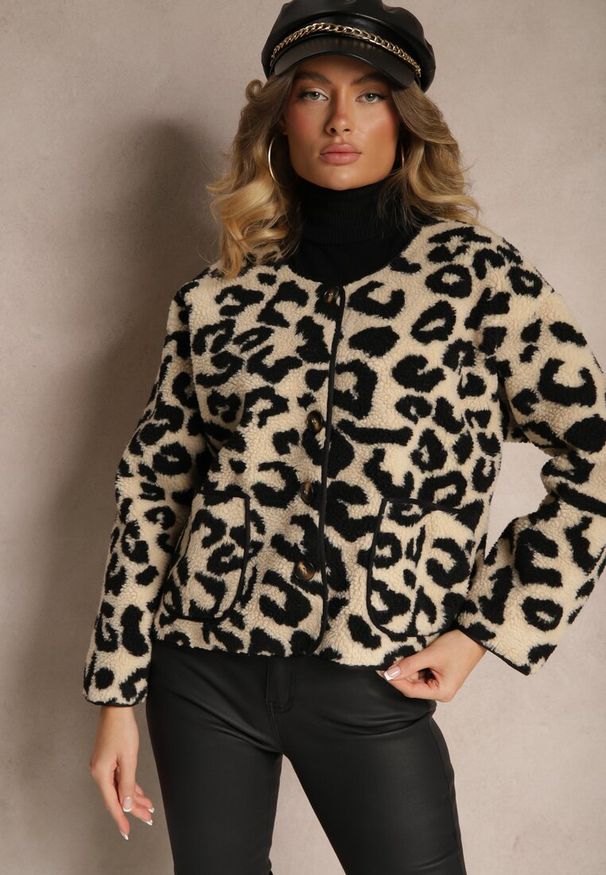 Renee - Beżowa Kurtka Futrzana Ozdobiona Kieszeniami Sewiala. Kolor: beżowy. Materiał: futro. Wzór: aplikacja. Styl: elegancki, klasyczny