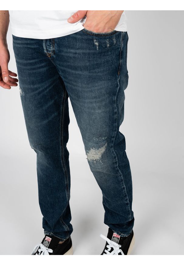 Diesel Jeansy "D-Fining" | A12024-R9F05 | Mężczyzna | Niebieski. Kolor: niebieski. Styl: elegancki