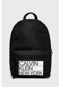 Calvin Klein Plecak męski kolor czarny duży z nadrukiem. Kolor: czarny. Materiał: poliester. Wzór: nadruk