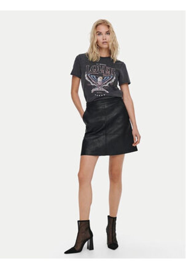 only - ONLY T-Shirt Lucy 15215721 Czarny Regular Fit. Kolor: czarny. Materiał: bawełna