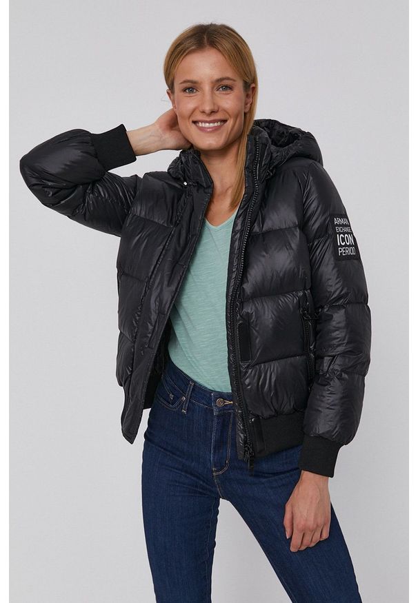 Armani Exchange Kurtka puchowa damska kolor czarny zimowa. Okazja: na co dzień. Kolor: czarny. Materiał: puch. Sezon: zima. Styl: casual