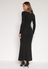 Born2be - Czarna Koktajlowa Sukienka z Wiskozą i Metaliczną Ozdobą Refare. Okazja: na imprezę. Kolor: czarny. Materiał: wiskoza. Wzór: aplikacja. Styl: wizytowy #7