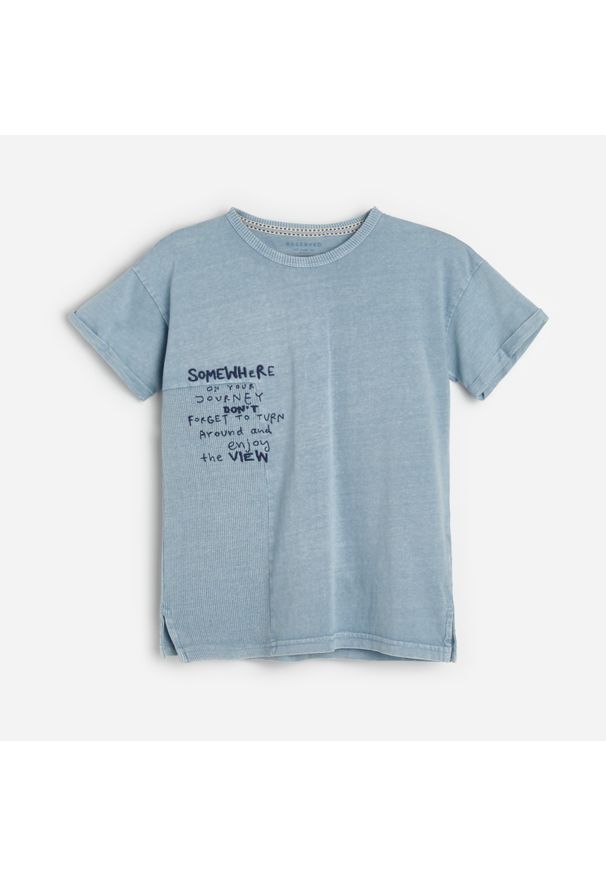 Reserved - Bawełniany t-shirt z efektem sprania -. Kolor: niebieski. Materiał: bawełna