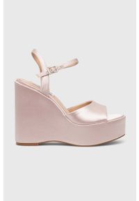 Steve Madden sandały Compact kolor beżowy SM11002429. Zapięcie: klamry. Kolor: beżowy. Materiał: materiał, guma. Wzór: gładki. Obcas: na koturnie #1