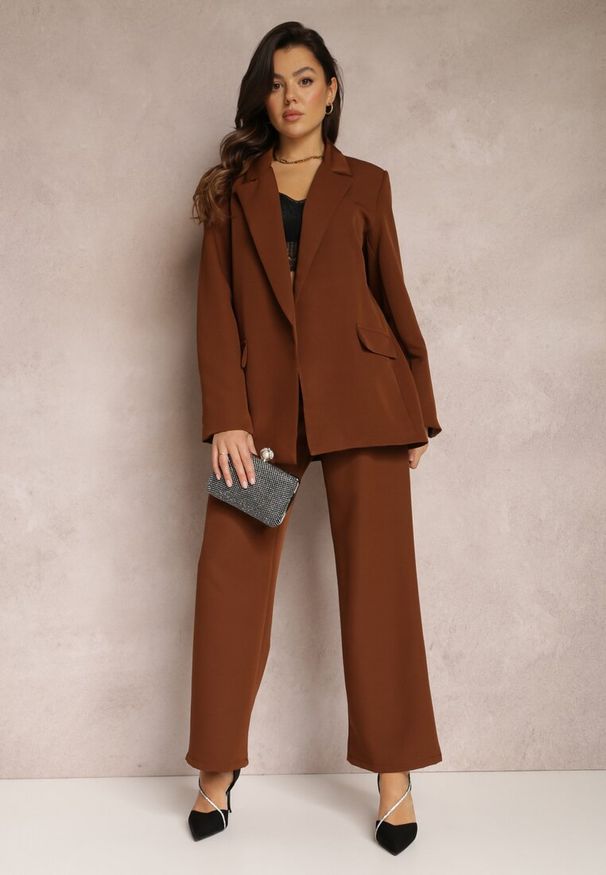 Renee - Brązowa Marynarka Oversize Niezapinana Charme. Kolor: brązowy. Materiał: tkanina, materiał