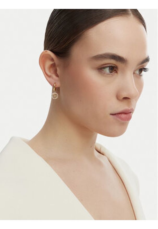 Guess Kolczyki JUBE02 135JW Złoty. Materiał: ze stali, ze stali nierdzewnej. Kolor: złoty