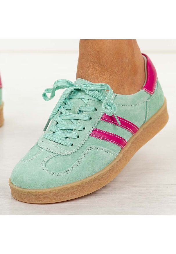 Zielone skórzane półbuty damskie S.Barski 7089. Okazja: na spacer, na co dzień. Nosek buta: okrągły. Zapięcie: sznurówki. Kolor: zielony. Materiał: zamsz, skóra. Szerokość cholewki: normalna. Sezon: wiosna, jesień, lato. Styl: casual, elegancki, sportowy, klasyczny