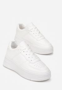 Born2be - Białe Sneakersy Aryasephona. Kolor: biały. Materiał: materiał, skóra ekologiczna. Obcas: na platformie #5