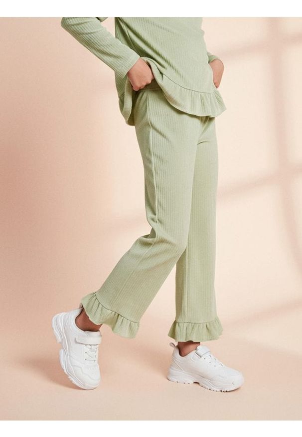 Sinsay - Spodnie wide leg - zielony. Kolor: zielony