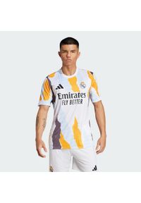 Adidas - Koszulka Real Madrid 24/25 Pre-Match. Kolor: wielokolorowy, brązowy, biały, pomarańczowy, szary. Materiał: materiał. Sport: piłka nożna #1