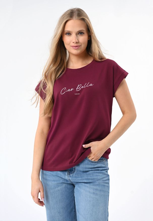 Volcano - Koszulka z napisem, Comfort Fit, T-CIA. Kolor: różowy. Materiał: elastan, bawełna. Długość rękawa: krótki rękaw. Długość: krótkie. Wzór: napisy. Sezon: wiosna, lato. Styl: wakacyjny