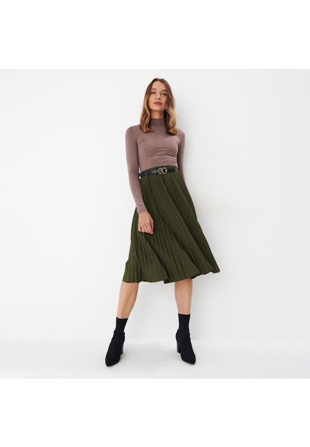 Mohito - Plisowana zielona spódnica midi - Khaki. Kolor: brązowy