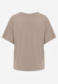 Renee - Beżowy T-shirt Bawełniany z Dekoltem w V Adozixie. Okazja: na co dzień. Kolor: beżowy. Materiał: bawełna. Styl: street, casual #4