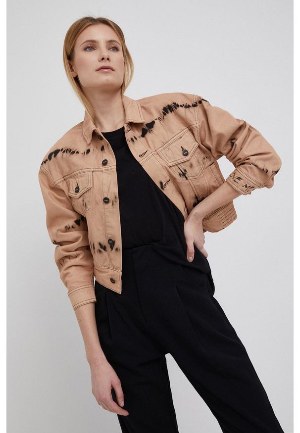 Desigual kurtka jeansowa damska kolor pomarańczowy przejściowa. Kolor: pomarańczowy. Materiał: jeans
