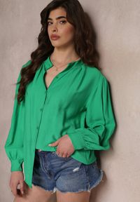 Renee - Zielona Koszula Zapinana z Plisowanym Rękawem Marela. Kolor: zielony #2