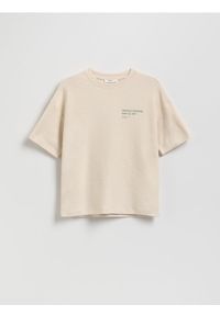 Reserved - T-shirt oversize - beżowy. Kolor: beżowy. Materiał: bawełna, dzianina