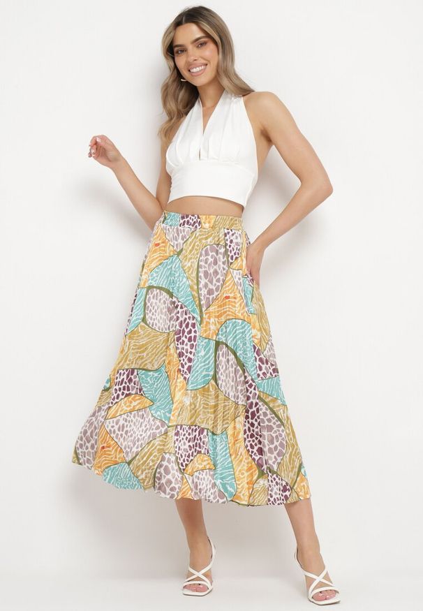 Born2be - Żółto-Niebieska Spódnica Plisowana Midi z Satynowego Materiału Revipa. Okazja: na co dzień, na spacer. Stan: podwyższony. Kolor: żółty. Materiał: satyna, materiał. Styl: casual