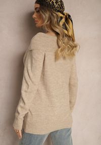 Renee - Beżowy Sweter z Dekoltem Opuszczonym na Ramiona Parila. Okazja: na co dzień. Kolor: beżowy. Długość rękawa: długi rękaw. Długość: długie. Styl: casual #5