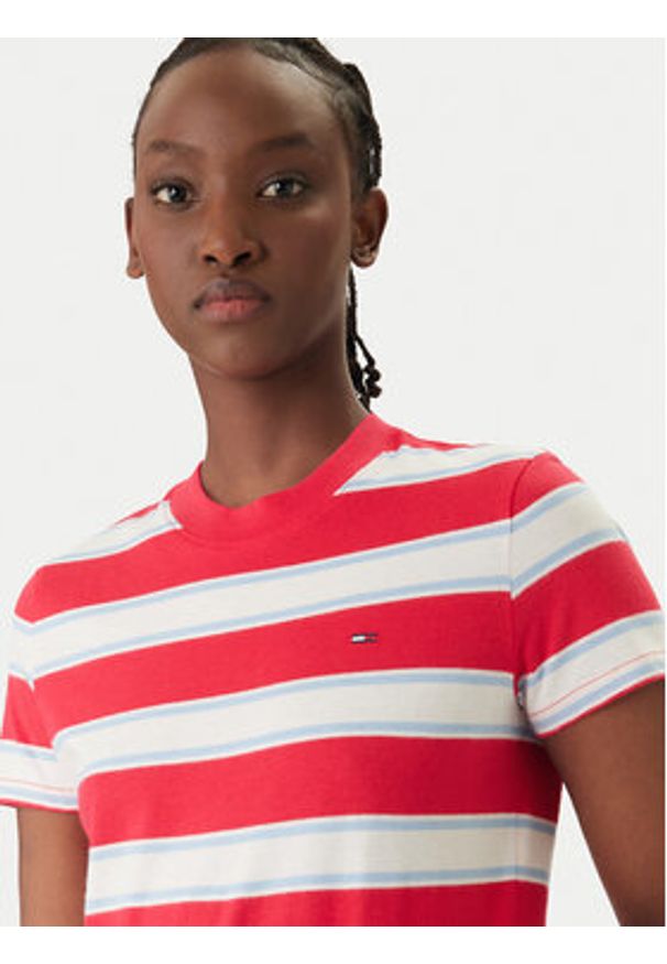 Tommy Jeans T-Shirt DW0DW21834 Czerwony Regular Fit. Kolor: czerwony. Materiał: bawełna