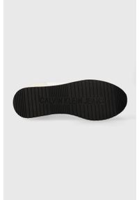 Calvin Klein Jeans sneakersy RETRO RUNNER SU-NY MONO kolor biały YM0YM00746. Nosek buta: okrągły. Kolor: biały. Materiał: guma #3