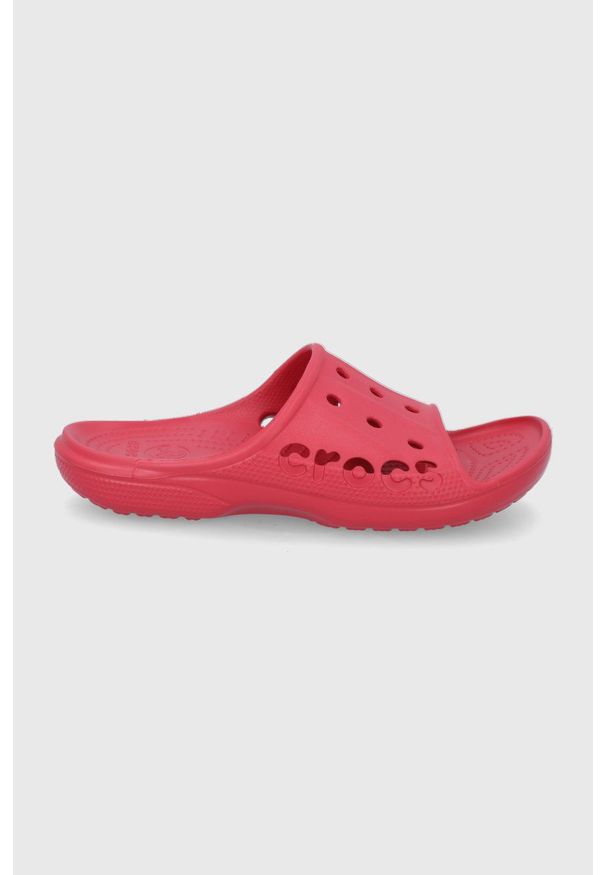 Crocs Klapki kolor czerwony. Kolor: czerwony. Materiał: materiał, guma. Wzór: gładki