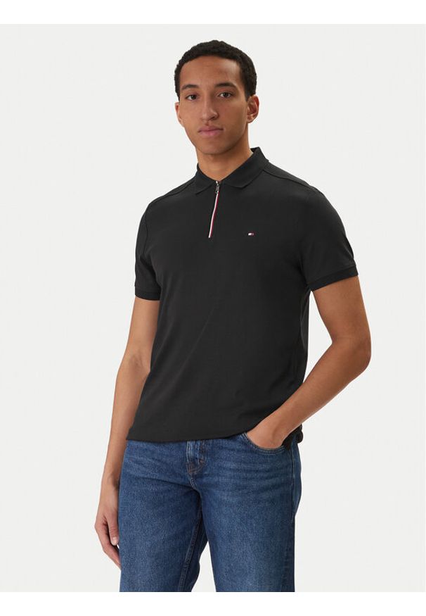 TOMMY HILFIGER - Tommy Hilfiger Polo MW0MW41613 Czarny Regular Fit. Typ kołnierza: polo. Kolor: czarny. Materiał: bawełna