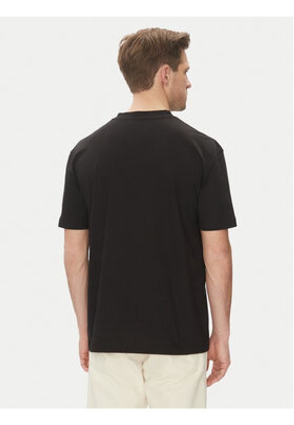 Calvin Klein Jeans T-Shirt Nyc 2025 J30J327524 Czarny Regular Fit. Kolor: czarny. Materiał: bawełna