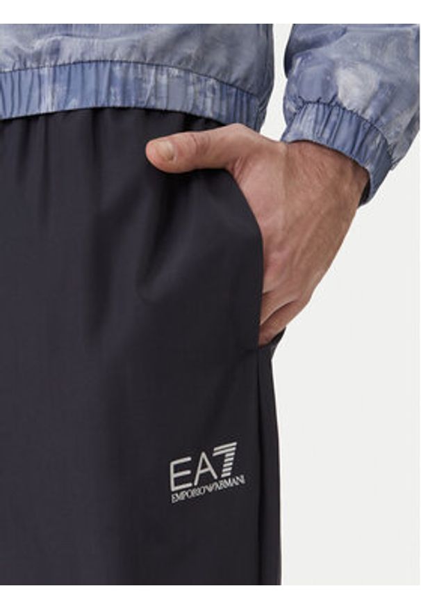 EA7 Emporio Armani Dres 7M001534 AF12948 F9071 Niebieski Regular Fit. Kolor: niebieski. Materiał: syntetyk