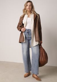 Born2be - Niebieskie Bawełniane Jeansy Balloon z Asymetrycznym Zapięciem i Wysokim Stanem Evile. Okazja: na co dzień. Stan: podwyższony. Kolor: niebieski. Styl: casual, elegancki #2