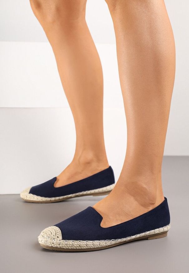 Born2be - Granatowe Espadryle Ozdobione Plecionką Tiaziane. Okazja: na co dzień, na imprezę, na spacer. Kolor: niebieski. Wzór: aplikacja. Sezon: lato. Styl: klasyczny, elegancki, casual