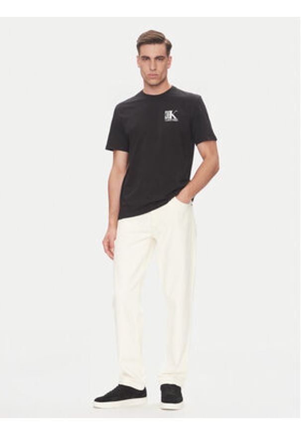 Calvin Klein T-Shirt Abstract Graphic LV04RC853G Czarny Regular Fit. Kolor: czarny. Materiał: bawełna