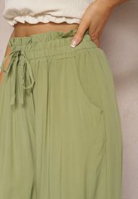 Renee - Zielone Spodnie Palazzo High Waist z Bawełny Wykończone Gumką w Talii Nellsea. Okazja: na co dzień. Stan: podwyższony. Kolor: zielony. Materiał: bawełna. Styl: casual, elegancki