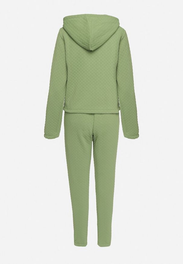 Born2be - Zielony Pikowany Komplet Dresowy z Bawełną Bluza z Kapturem i Spodnie Joggery Evalisseia. Kolor: zielony. Materiał: bawełna, dresówka