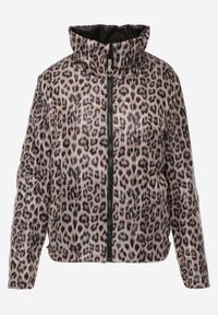 Renee - Czarna Pikowana Kurtka Dwustronna z Motywem Panterki i Naszywką Damike. Kolor: czarny. Wzór: motyw zwierzęcy, aplikacja. Sezon: wiosna #6