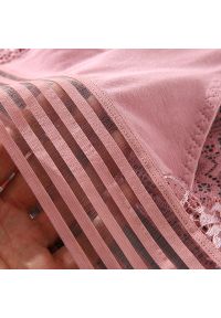 Intica - Majtki bezszwowe z szerokim pasem i koronką Dobrita. Kolor: fioletowy. Materiał: koronka. Wzór: koronka #3