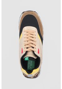 United Colors of Benetton Buty kolor beżowy na płaskiej podeszwie. Nosek buta: okrągły. Zapięcie: sznurówki. Kolor: beżowy. Obcas: na obcasie, na płaskiej podeszwie. Wysokość obcasa: niski #2