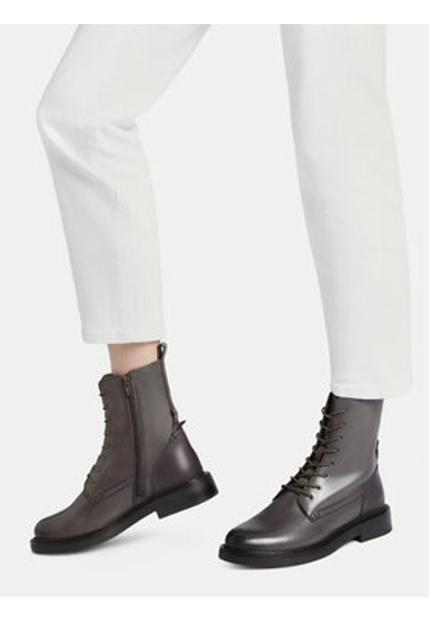 Geox Trzewiki D Serilda D46WYG 00043 C6029 Brązowy. Kolor: brązowy. Materiał: skóra