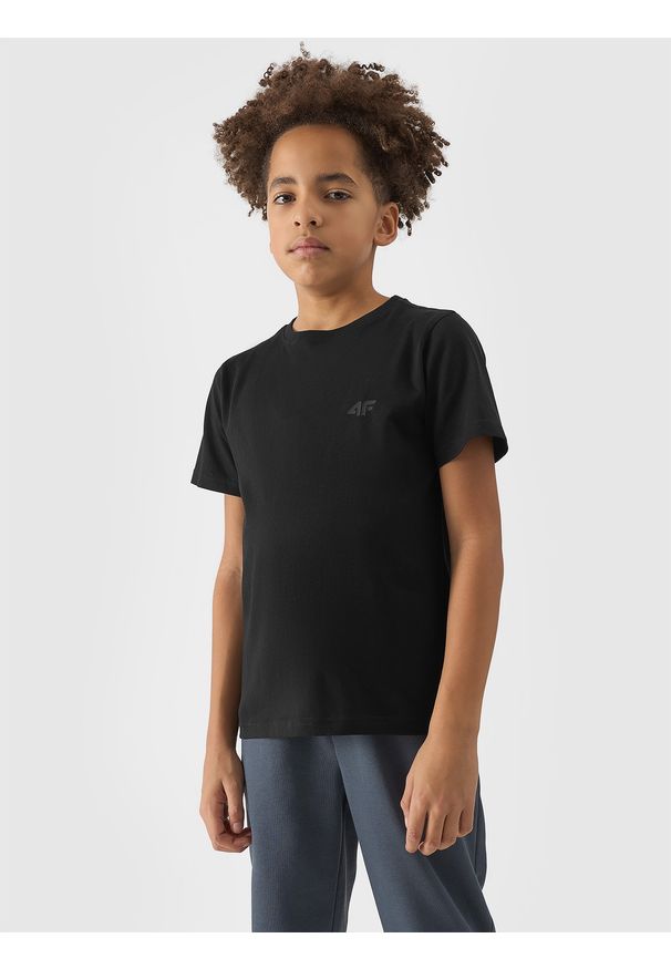 4f - 4F T-shirt gładki chłopięcy - czarny 152 (11-12 lat). Okazja: na co dzień. Kolor: czarny. Materiał: bawełna, jersey, dzianina. Długość rękawa: krótki rękaw. Długość: krótkie. Wzór: gładki. Sezon: lato. Styl: sportowy, casual