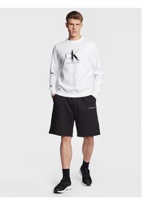 Calvin Klein Jeans Bluza J30J323298 Biały Regular Fit. Kolor: biały. Materiał: syntetyk