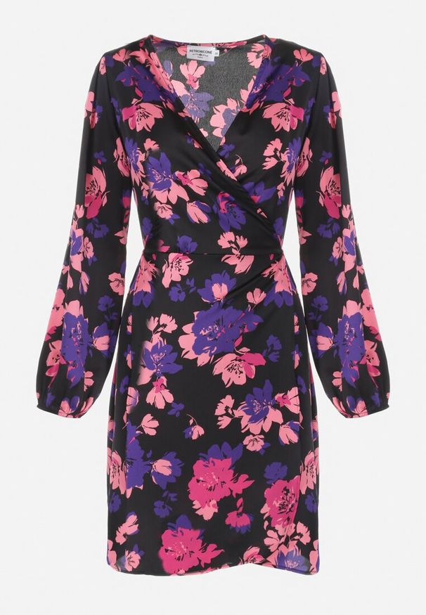 Born2be - Czarna Sukienka Kopertowa w Kwiaty Alisia. Typ kołnierza: dekolt w kształcie V. Kolor: czarny. Wzór: kwiaty. Typ sukienki: kopertowe