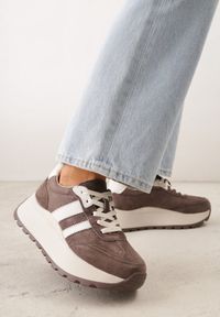 Born2be - Brązowe Skórzane Sneakersy na Grubej Podeszwie Cezelina. Okazja: na co dzień. Kolor: brązowy. Materiał: skóra #1