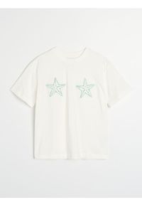 Sinsay - Bawełniana koszulka z haftem w kształcie gwiazd - kremowy. Kolor: kremowy. Materiał: bawełna. Wzór: haft #1